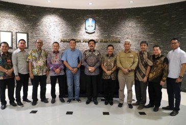 Kunjungi Jawa Timur, Menteri Hadi Tjahjanto Hadiri Kegiatan PKKMB di Universitas Negeri Malang