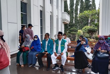 Hadir di PN Jakarta Timur, Ketum PARMUSI Usamah Hisyam Tak Bisa Masuk ke Ruang Sidang