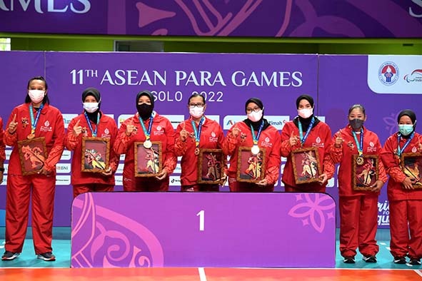 Tim Voli Duduk Putri Indonesia Sabet Medali Emas ASEAN Para Games 2022