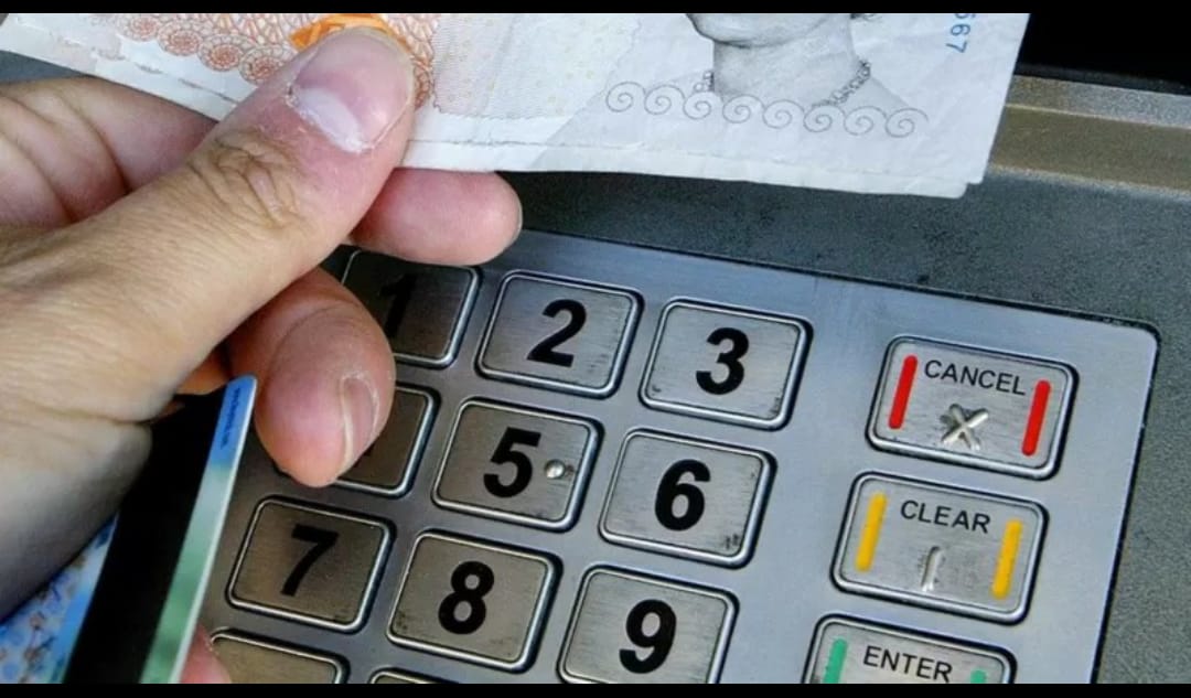 Wow! Pria Ini Bisa Tarik Uang Rp25 Miliar dari ATM Tanpa Terdeteksi Bank
