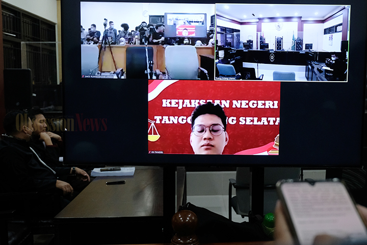 FOTO Sidang Putusan Indra Kenz di Pengadilan Negeri Tangerang Ditunda