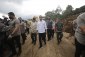 FOTO Presiden Jokowi Tinjau Lokasi Longsor di Kecamatan Cugenang, Kabupaten Cianjur
