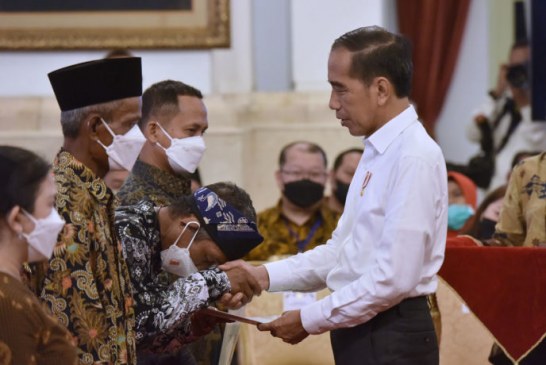Jokowi Perintahkan Menteri/Kepala BPN Jangan Beri Ampun kepada Mafia Tanah!