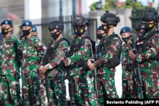 Dua Prajurit TNI Dihukum Tujuh Bulan Penjara karena Berhubungan Sesama Jenis