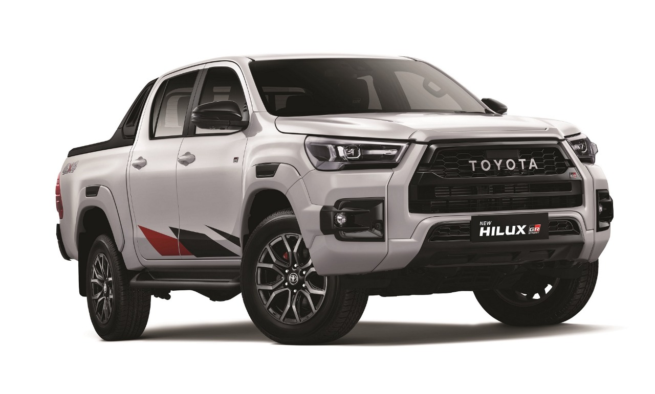 New Hilux GR Sport Hadir Sebagai Double Cabin Toyota Paling Powerful di Indonesia