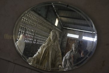 FOTO Penjualan Patung Rohani di Workshop Algonz Collection Turun 70 Persen