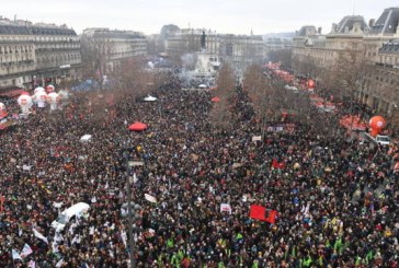 Lebih dari Satu Juta Massa Demonstrasi Protes Presiden Macron Undur Pensiun