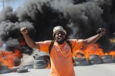 Protes Pembunuhan Petugas, Polisi Haiti Blokir Jalan Masuk ke Bandara
