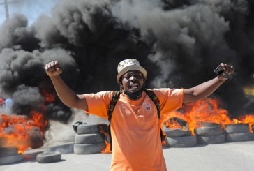 Protes Pembunuhan Petugas, Polisi Haiti Blokir Jalan Masuk ke Bandara
