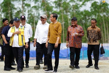 Menteri PUPR Dampingi Jokowi Tinjau Pembangunan Rumah Tapak Jabatan Menteri di IKN
