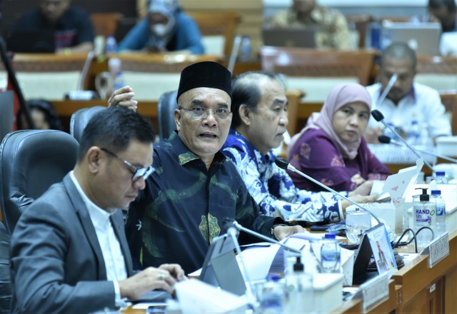 Ketua Komnas Haji dan Umrah Nilai Keputusan DPR Langgengkan Skema Ponzi Biaya Haji
