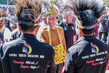 Sandiaga Dampingi Jokowi Resmikan Papua Youth Creative Hub