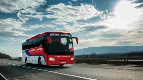 Perjalanan Bus Terpanjang di Dunia, 56 Hari Melintasi Eropa