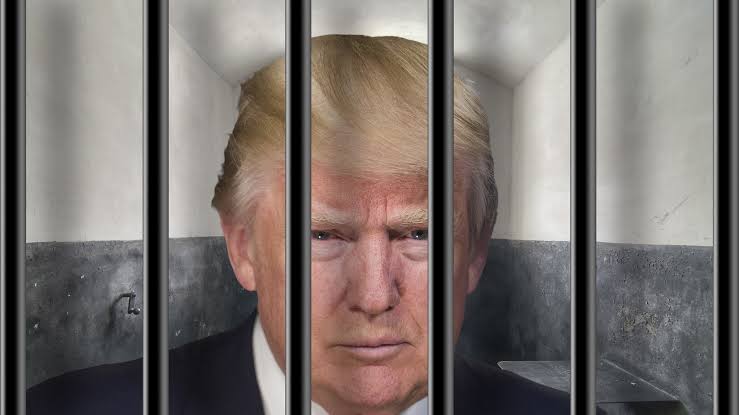 Trump Jadi Mantan Presiden AS Pertama yang Hadapi Tuntutan Pidana
