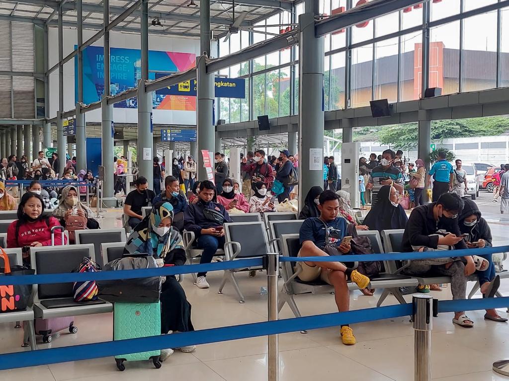Jelang Libur Nyepi, Sekitar 64 Ribu Tiket dari Stasiun Gambir dan Stasiun Pasar Senen Terjual