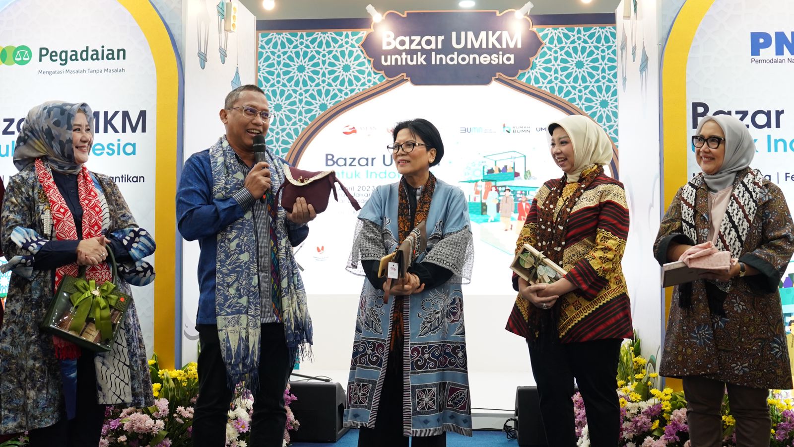 Pegadaian dan PNM Gelar Bazar agar UMKM Indonesia Naik Kelas