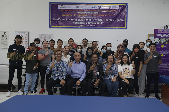 FOTO IPTA Kerja Sama dengan Prodi Fisioterapi Fakultas Vokasi UKI Gelar Pelatihan C-OMPT