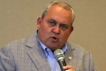 Menteri PNG Mundur karena Dikritik Pamer Kemewaan