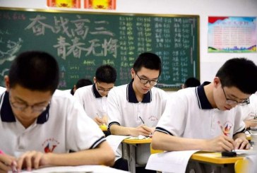 Jutaan Siswa China Ikuti Ujian Masuk Perguruan Tinggi yang Sulit dan Melelahkan