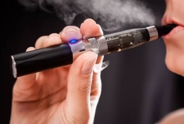 Mantan Pecandu Rokok Elektrik Butuhkan Prosedur Pencucian Paru-paru Dua kali Setelah Mengidap Penyakit Langka