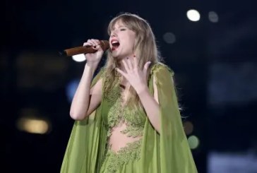 Pecahkan Rekor Dunia, Penyanyi Taylor Swift Ditonton 73.117 Orang