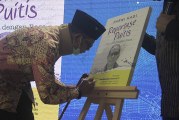 FOTO Parni Hadi Luncurkan Buku “Reportase Puitis” di Tangerang
