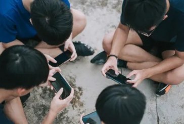 China Mau Batasi Anak di Bawah Umur Dilarang Lebih dari Dua Jam Sehari Main Ponsel