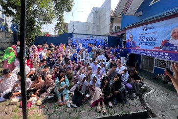 Birukan Langit 12.000 Anak Yatim, Ketua DPD PAN Bogor Berikan Santunan kepada Ratusan Anak Yatim