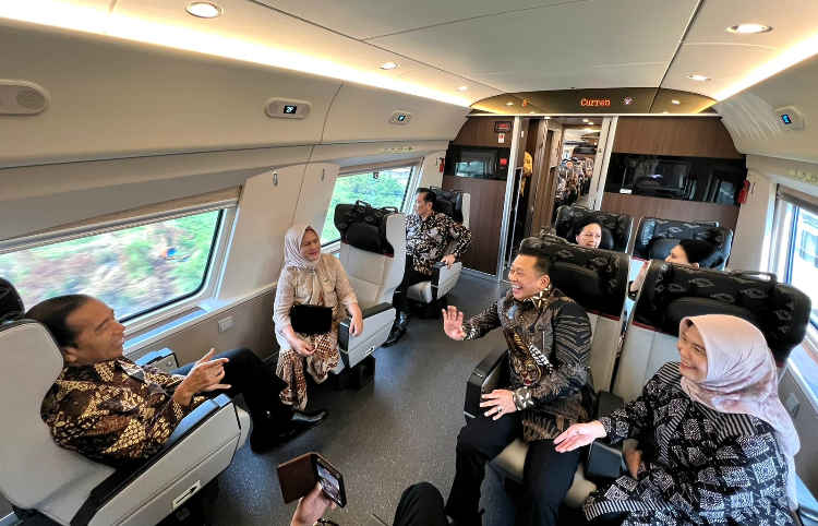 Bamsoet Dukung Taksi Terbang Ehang 216 sebagai Moda Transportasi Futuristik di IKN