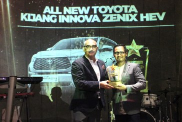 All-New Kijang Innova Zenix Hybrid Raih Penghargaan Best Carvaganza Editors’ Choice Award 2023