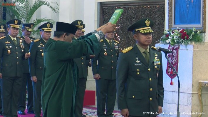 Suksesi di Tubuh TNI AD, Presiden Jokowi Lantik Agus Subiyanto sebagai KSAD