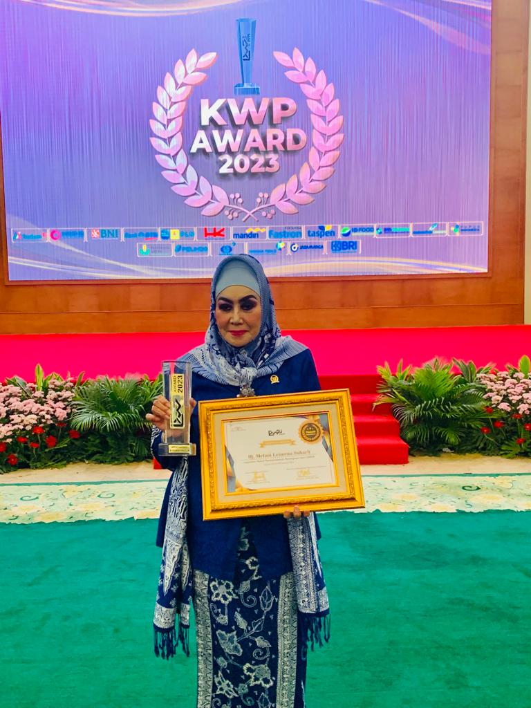 Melani Leimena Suharli Terpilih sebagai Legislator Peduli Pemberdayaan Perempuan dan UMKM dalam Acara KWP Award 2023