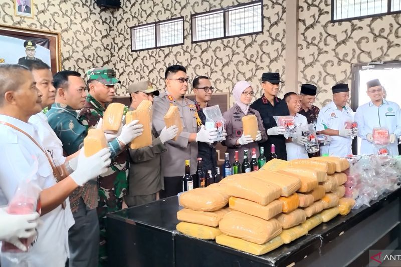 Polres Lampung Selatan Ungkap Jaringan Penyelundupan Narkoba Senilai Rp40,1 Miliar