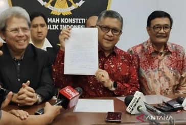 Megawati Sampaikan Surat Amicus Curiae untuk Perkara PHPU kepada MK