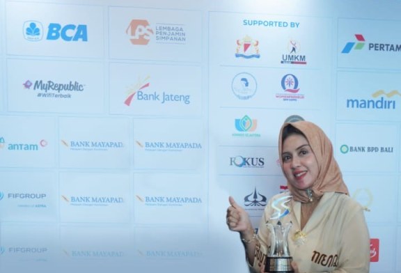 UMKM Binaan Sarinah, Riana Kusuma Berhasil Ekspor Batiknya ke Jepang dan Singapura