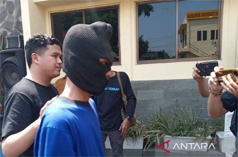 Polisi Tangkap Pembunuh Wanita dalam Lemari di Cirebon